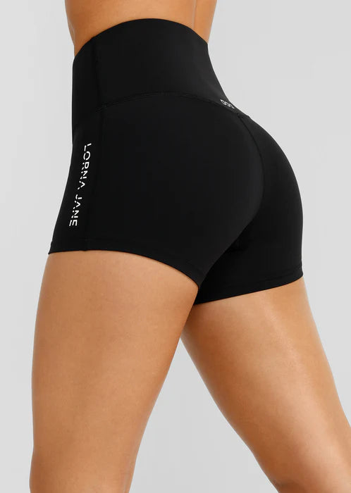 Lorna Jane Lotus No Chafe 9cm Bike Shorts - Black