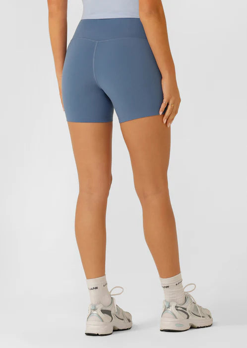 Lorna Jane Lotus No Chafe Phone Pocket 12cm Bike Shorts