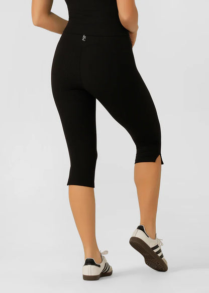 Lorna Jane Irresistible 3/4 Capri Leggings