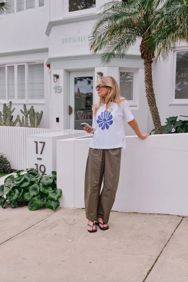 CERES - STEVIE SLOUCHY TEE/WHITE/CERES FLORA