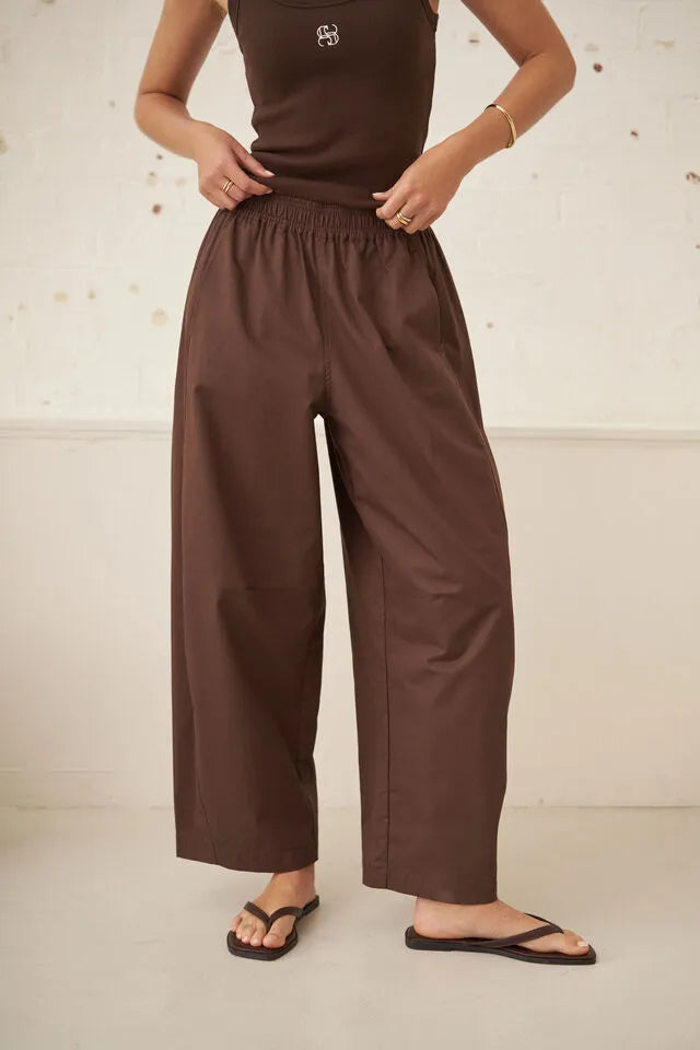 CERES - BELLA BARREL PANT/BRUNETTE