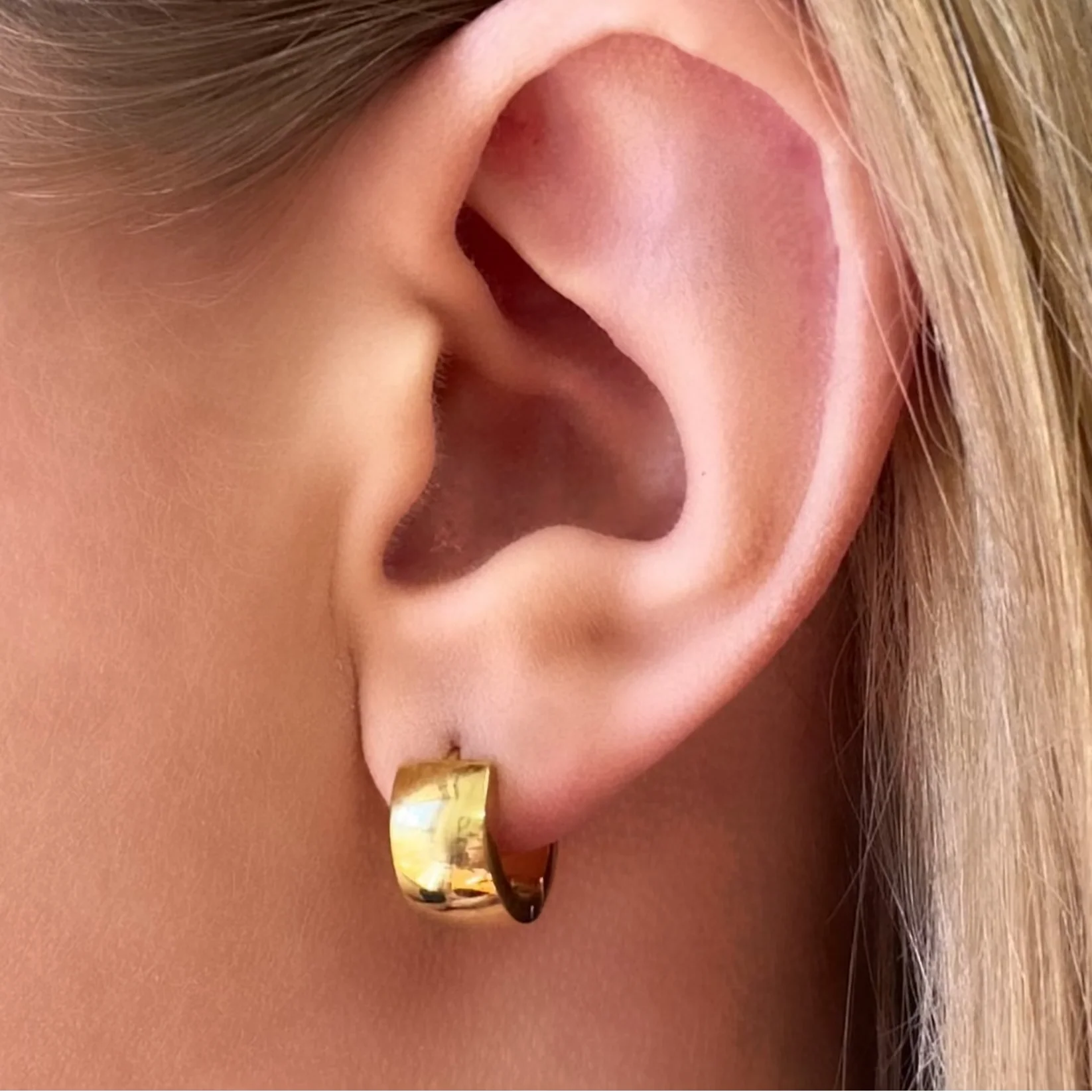 EVER Inbound Hoop Earrings