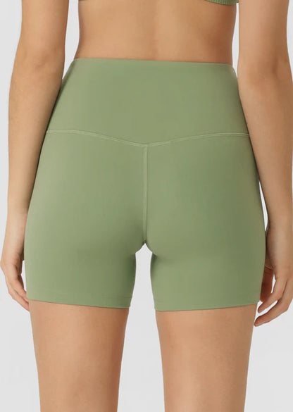 Lotus No Chafe Phone Pocket 12cm Bike Shorts - Green Goodness