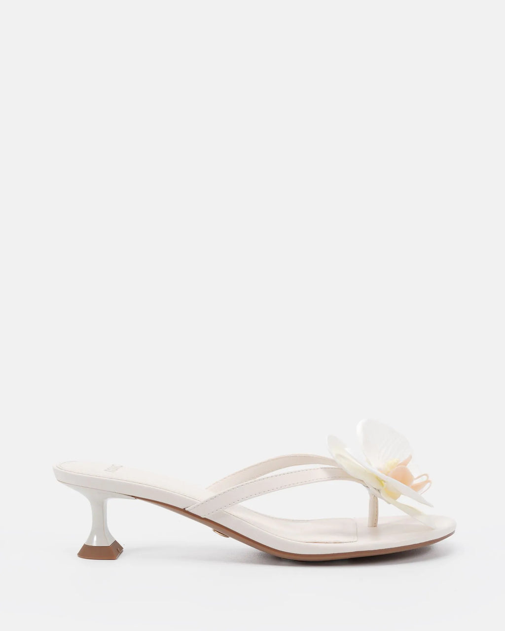 NOVO Lovestick White Heel