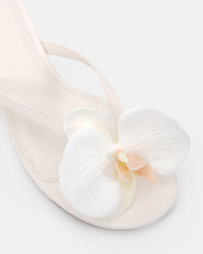 NOVO Lovestick White Heel