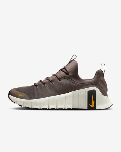 Nike Free Metcon 6 - BROWN