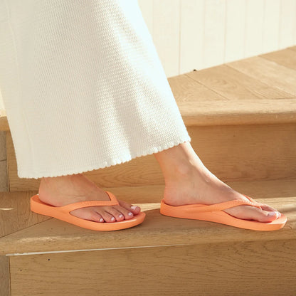 Peach Arch Support Thongs