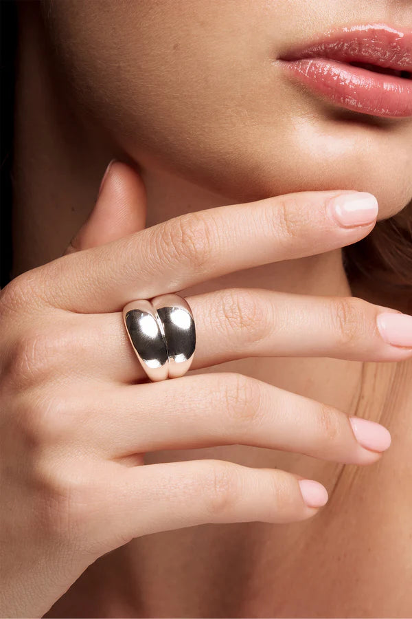 LIBERTÉ Maggie Silver Ring