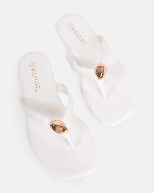 WILDFIRE Gage White sandal