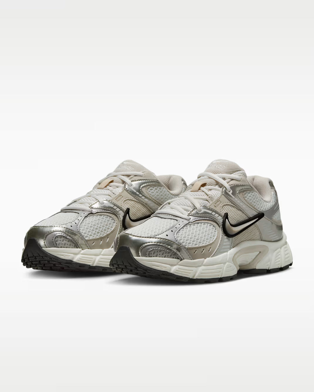 NIKE V5 RNR - Summit White/Sail/Black/Light Orewood Brown