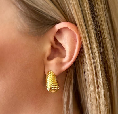 EVER Amplify Gold Drop Earrings