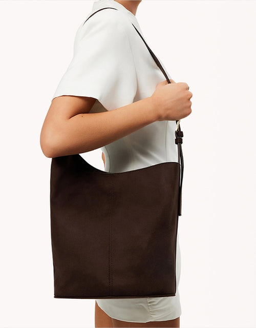 BILLINI Genna Shoulder Bag Cacao Suede