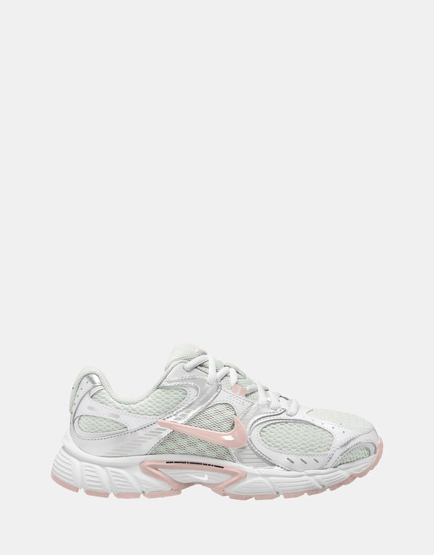 NIKE V5 RNR - Summit White & Silt Red White Vast Grey