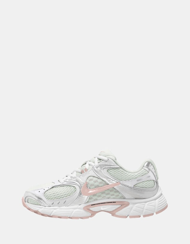NIKE V5 RNR - Summit White & Silt Red White Vast Grey