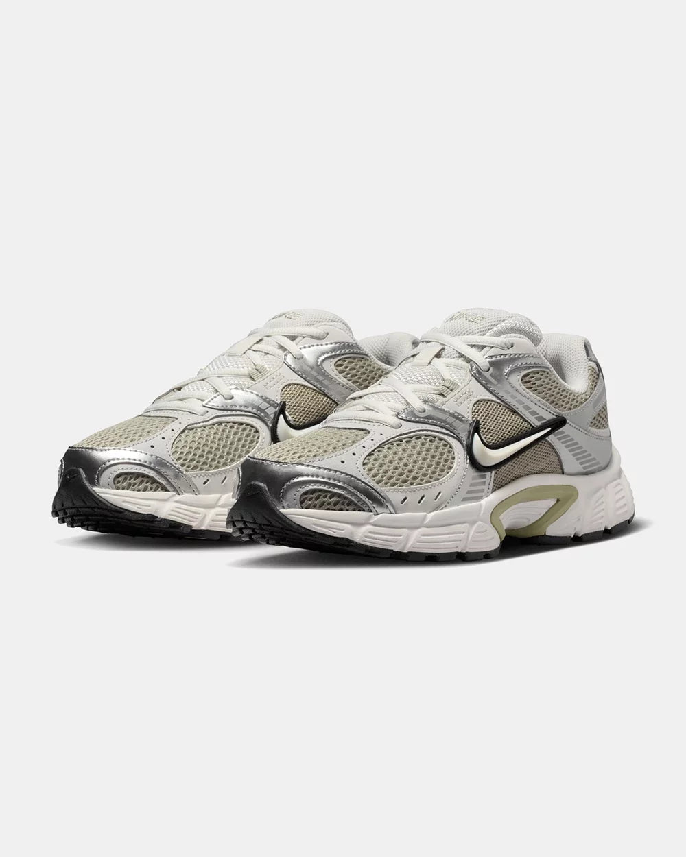 NIKE V5 RNR - Spruce Fog, Summit White & Metallic Silver