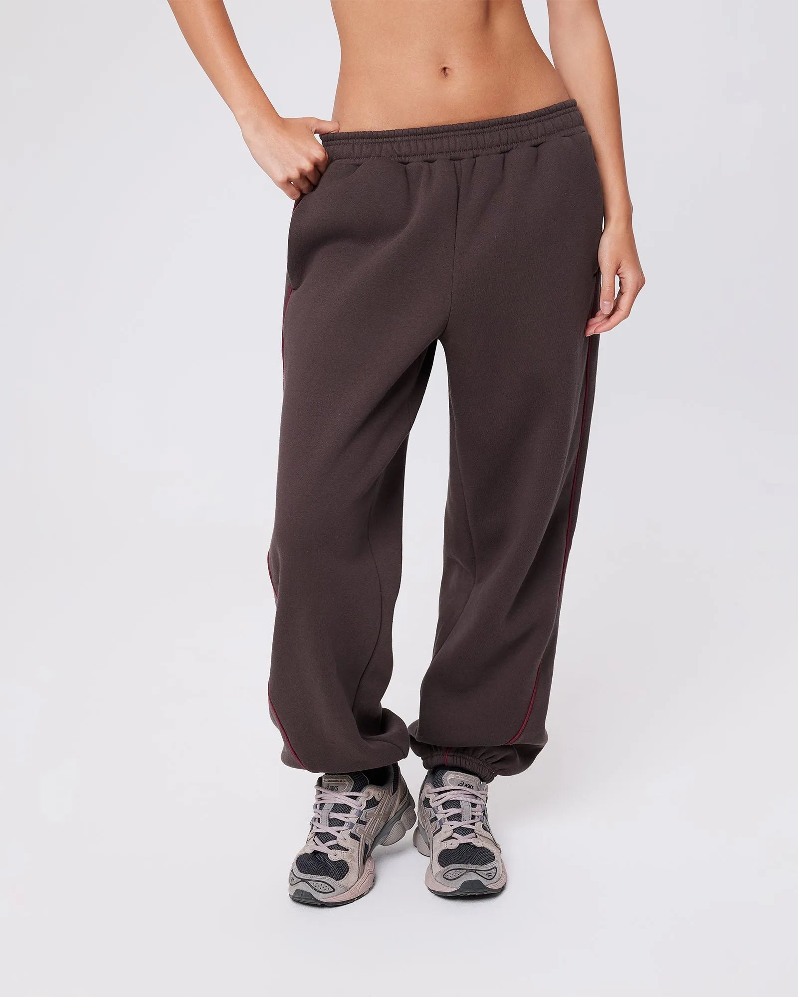 UPSTATE SPORT Velocity Track Pant - Espresso