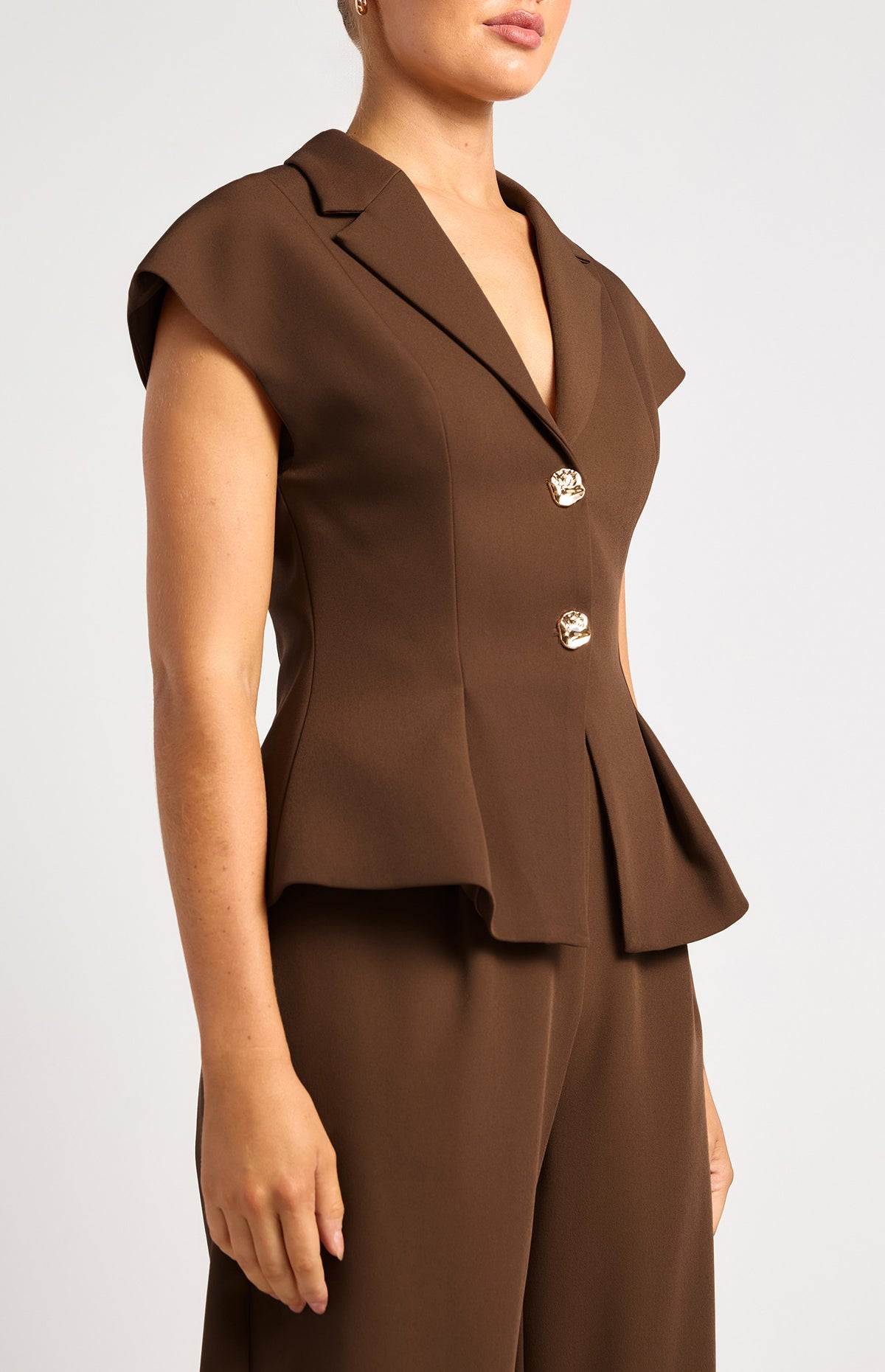 ZALI Pleated Cinch Waist Set With Gold Button Top And Pants