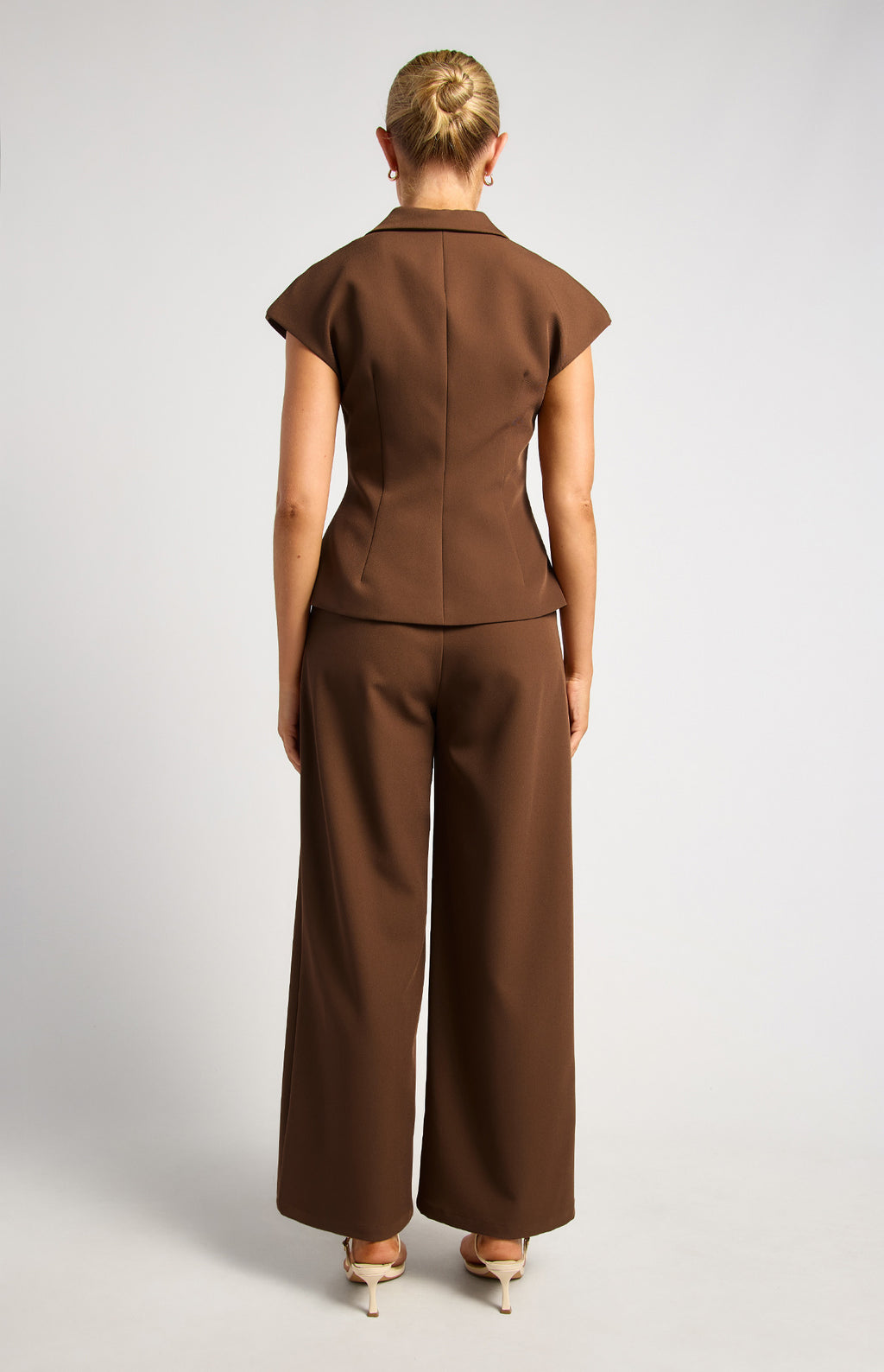 ZALI Pleated Cinch Waist Set With Gold Button Top And Pants